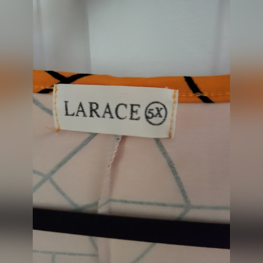 4/$10 Larace Bats and Cobwebs Blouse - Picture 2 of 3